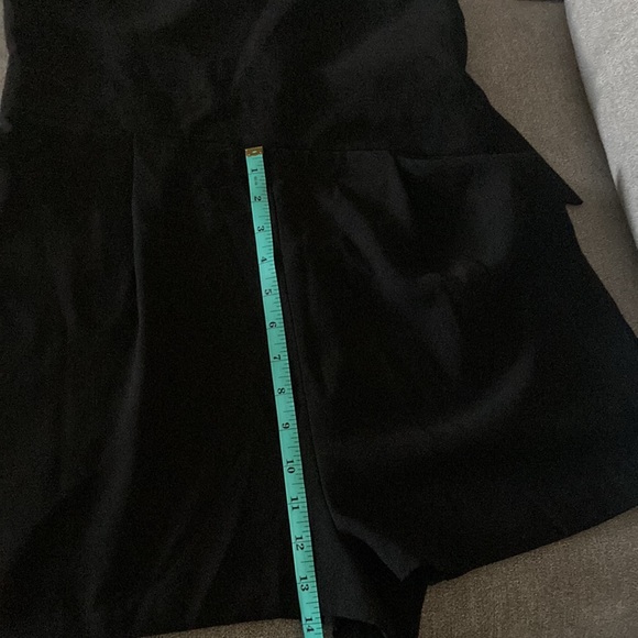 TopShop Black Jump suit Tuxedo Romper Tie Neck V-Neck Style Size 8 - Picture 12 of 12